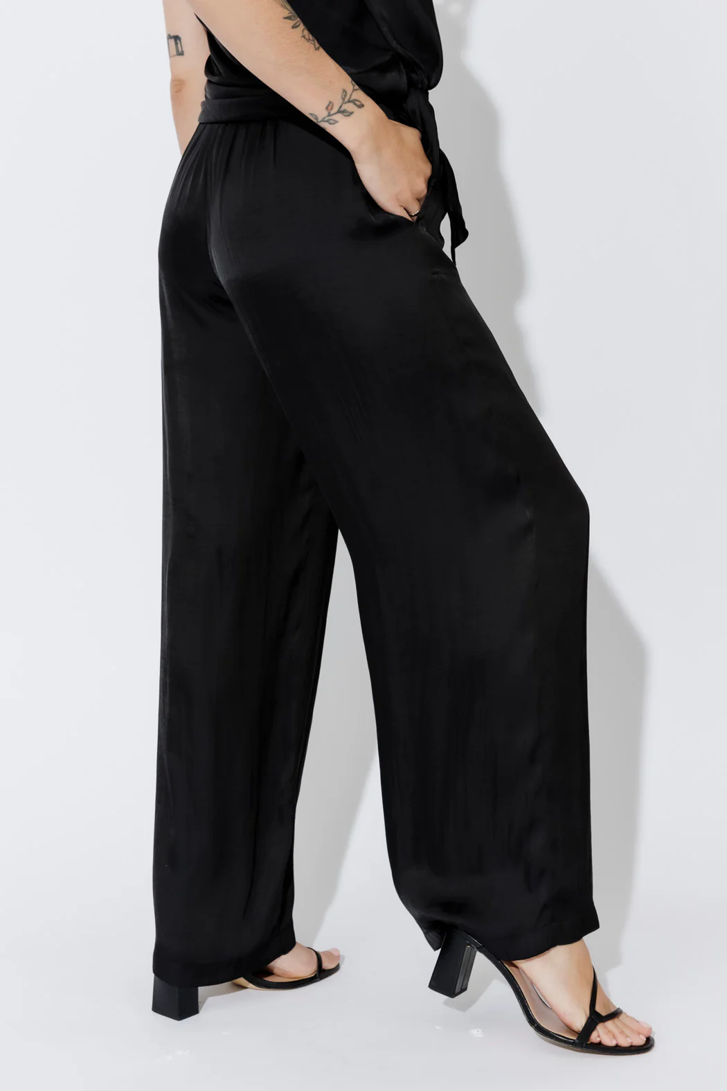 Black Wide Leg Pant - Image 4