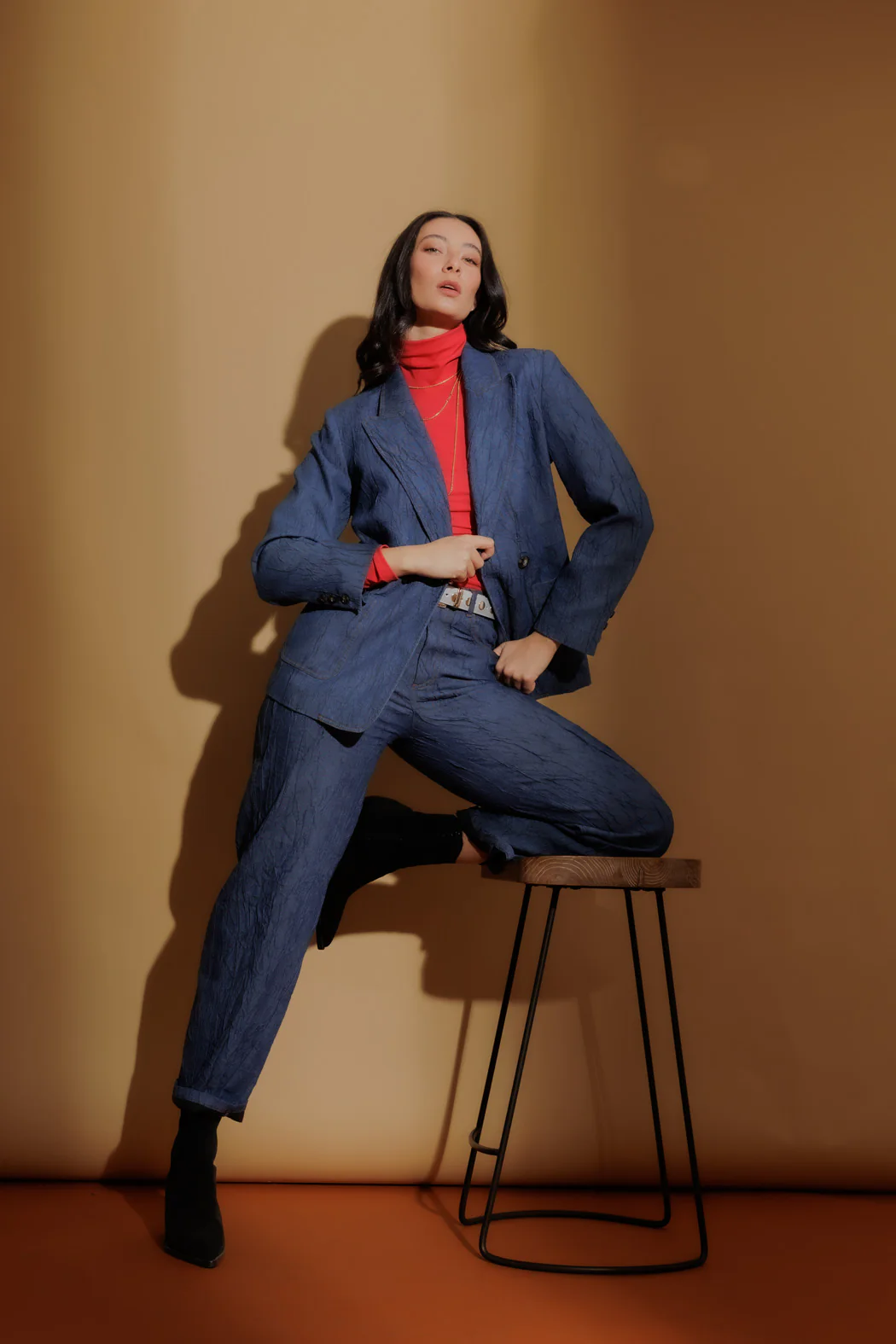 Blue Embossed Denim Barrel Jean - Image 6