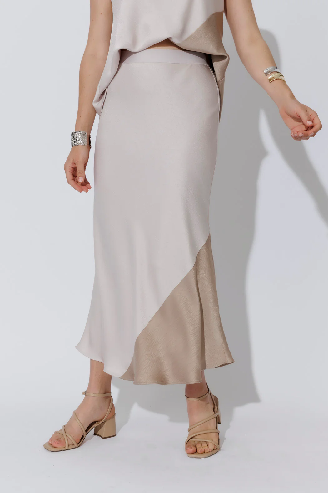 Champagne Contrast Bias Skirt - Image 3