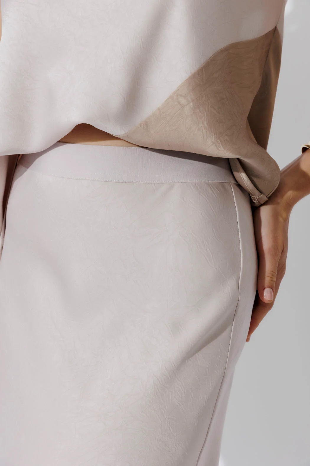 Champagne Contrast Bias Skirt - Image 4